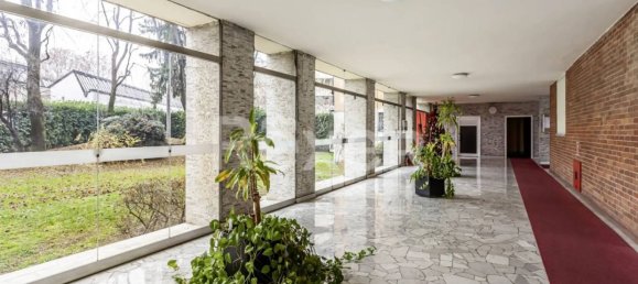 3 rooms Apartment in Milan, Italy No. 246426 26