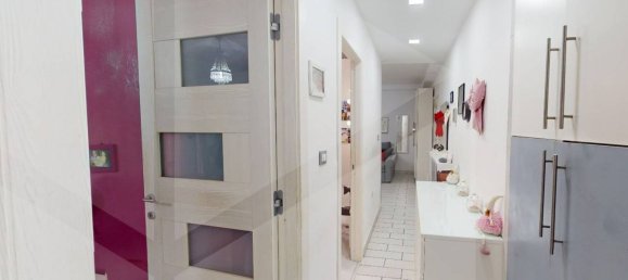 Apartamento de 2 habitaciónes en Casalnuovo di Napoli, Italy No. 22850 18