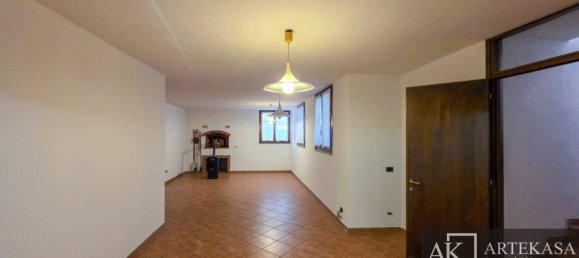 2 Schlafzimmer Villa in Galliate, Italy, Nr. 336220 20