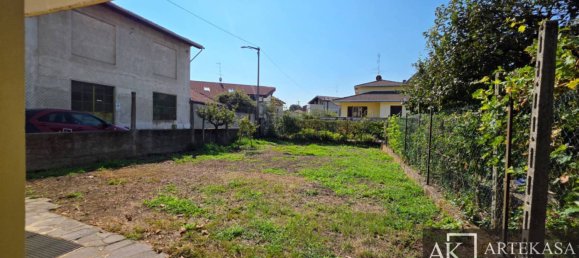 2 Schlafzimmer Villa in Galliate, Italy, Nr. 336220 23