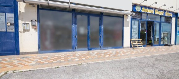 658m² Commercial property in Macerata, Italy No. 254668 4