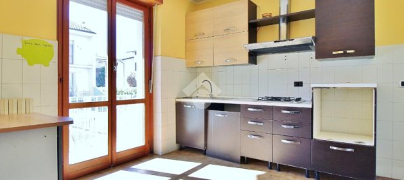 Дом с 3 спальнями в Вогера, Италия № 268835 6