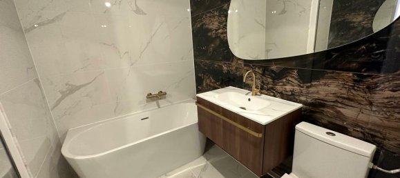 8 bedrooms House in Mulhouse, France No. 93748 9