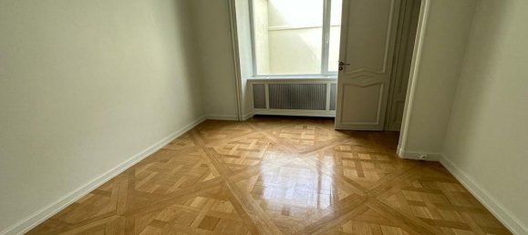 8 bedrooms House in Mulhouse, France No. 93748 13