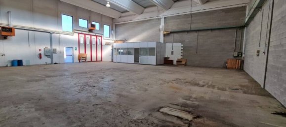 Lagerhaus in Trecate, Italy 390m², Nr. 115433 7