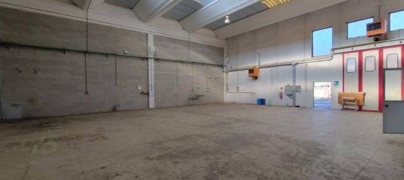 Lagerhaus in Trecate, Italy 390m², Nr. 115433 6