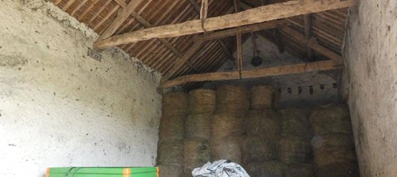 Studio in La Loupe, France, Nr. 103799 3