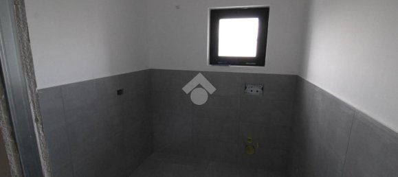 Bureau à Lallio, Italy 570m² No. 91543 18