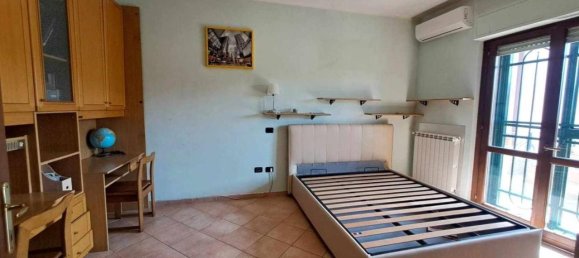 2غرفة شقة في Rome, Italy رقم 36661 9