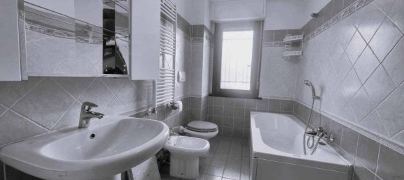 2غرفة شقة في Rome, Italy رقم 36661 17