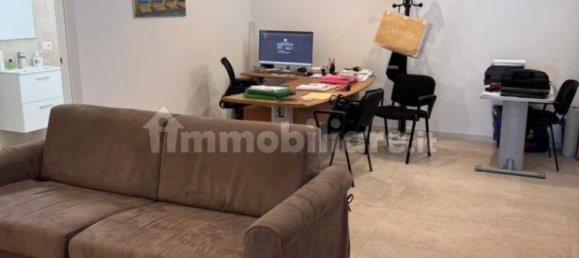 300m² Warehouse in Bari, Italy No. 363325 2