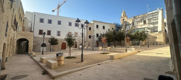 3 bedrooms House in Bisceglie, Italy No. 336493 10