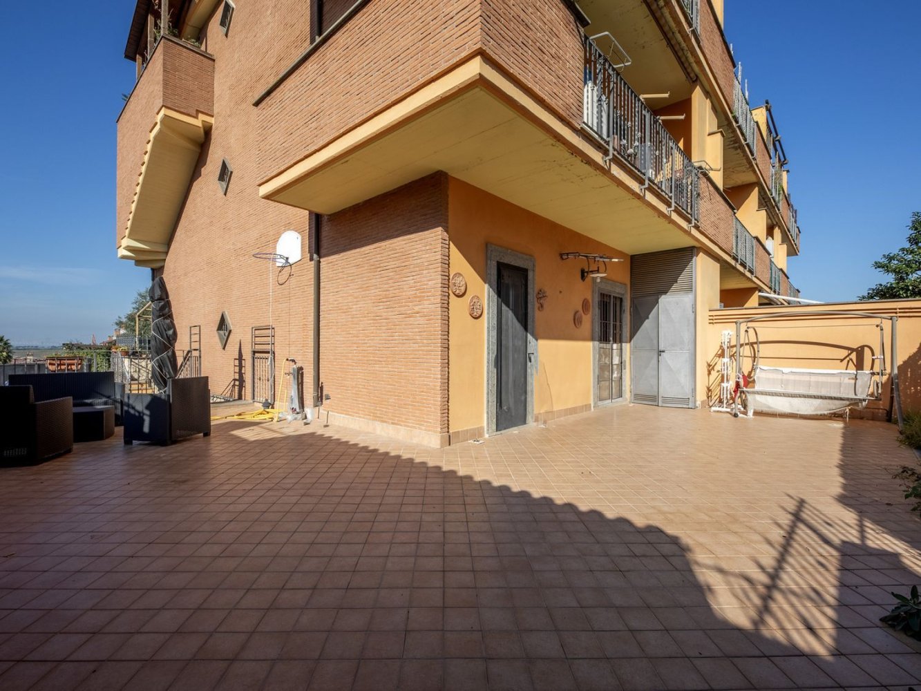3 rooms Apartment in Fonte Nuova, Italy No. 10631