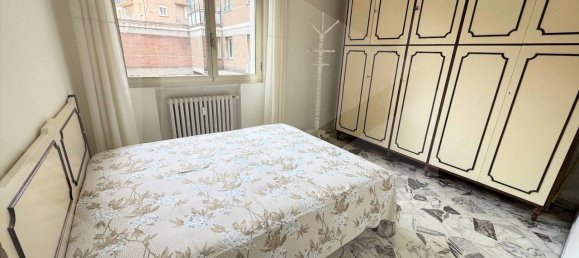 4 rooms Apartment in Bologna, Italy No. 20640 14