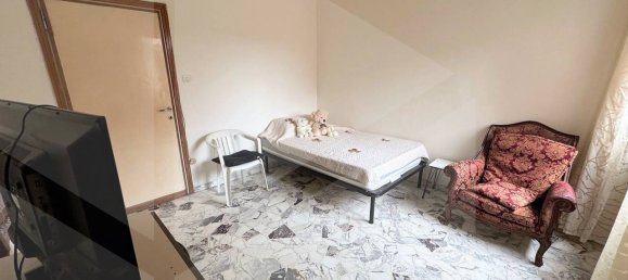 4 rooms Apartment in Bologna, Italy No. 20640 11