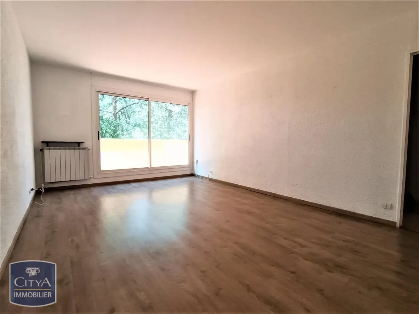 Apartamento de 4 habitaciónes en Aix-en-Provence, France No. 279907