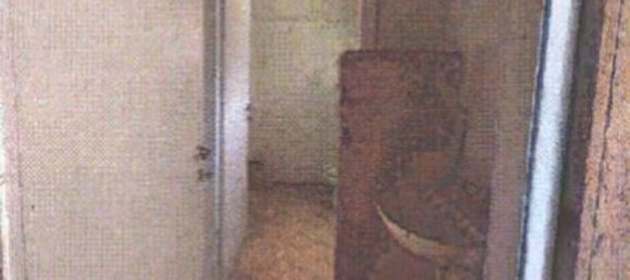 136m² Commercial property in Prato, Italy No. 338741 7