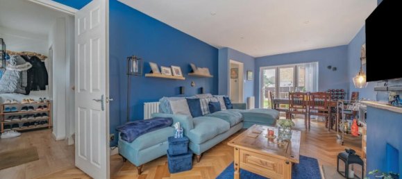 3 bedrooms House in Camberley, United Kingdom No. 13797 15