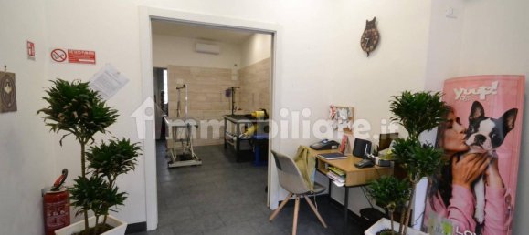 2-salle Propriété commerciale à Genoa, Italy No. 210236 7