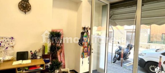 2-salle Propriété commerciale à Genoa, Italy No. 210236 2