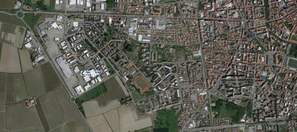 4-salle Appartement à Vercelli, Italy No. 51281 2