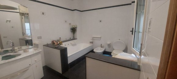 5 rooms Apartment in Paternò, Italy No. 45194 7