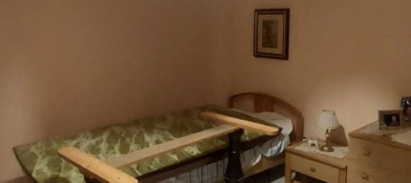 5 rooms Apartment in Paternò, Italy No. 45194 10