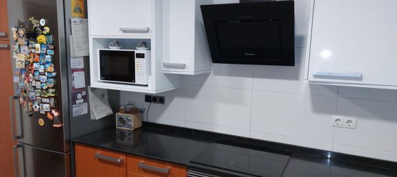 4 bedrooms Apartment in Montgat, Spain No. 171953 8