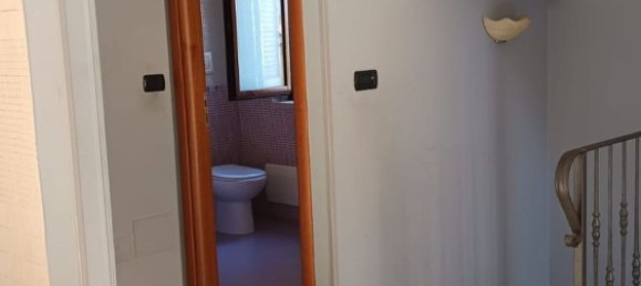 4 bedrooms House in Nola, Italy No. 381351 3