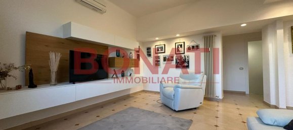 7 rooms Apartment in La Spezia, Italy No. 76803 3