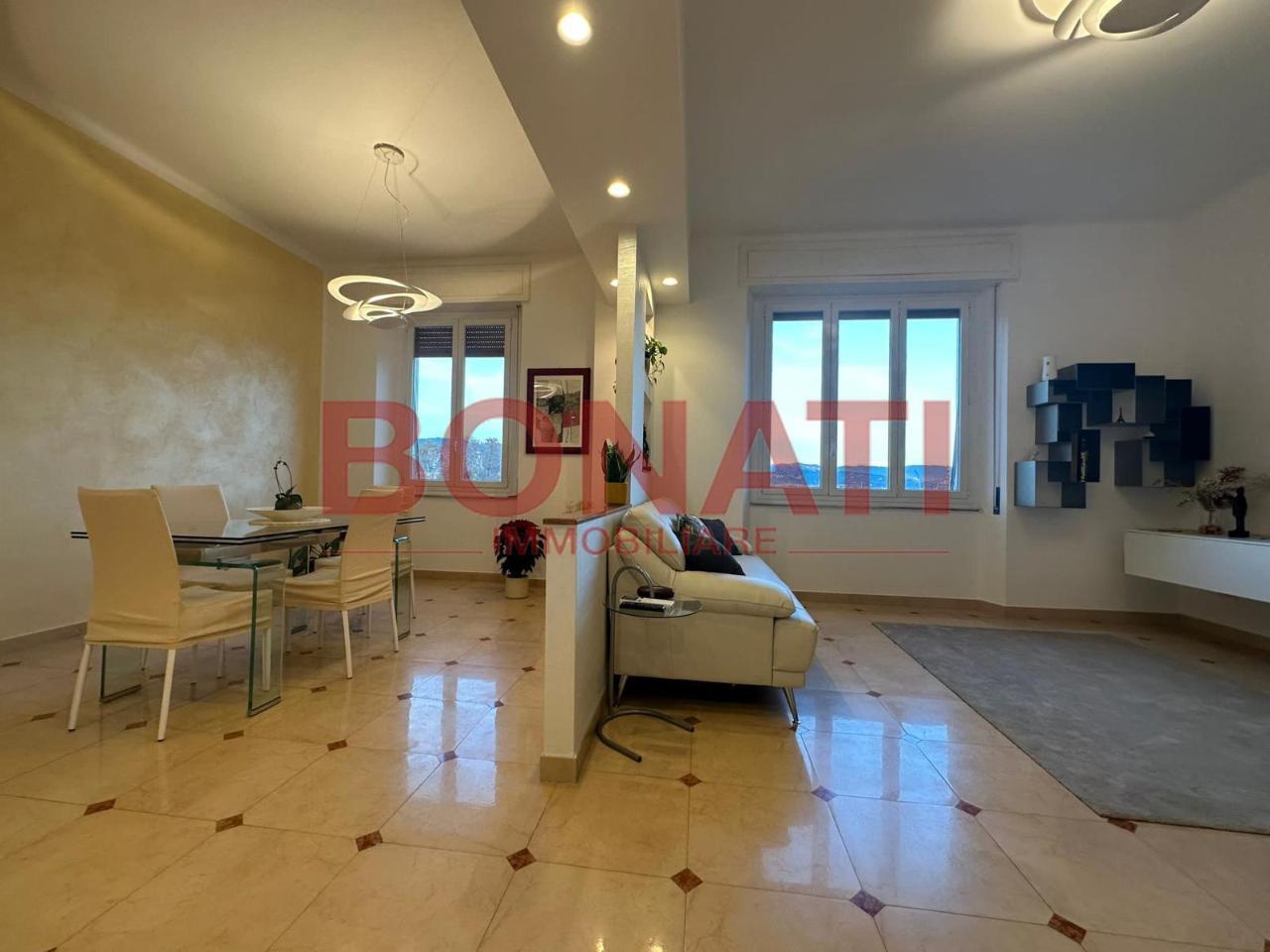 7 rooms Apartment in La Spezia, Italy No. 76803