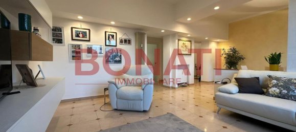 7 rooms Apartment in La Spezia, Italy No. 76803 2
