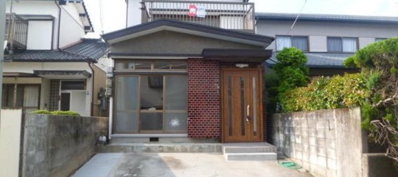 3 bedrooms House in Kochi, Japan No. 8644 2