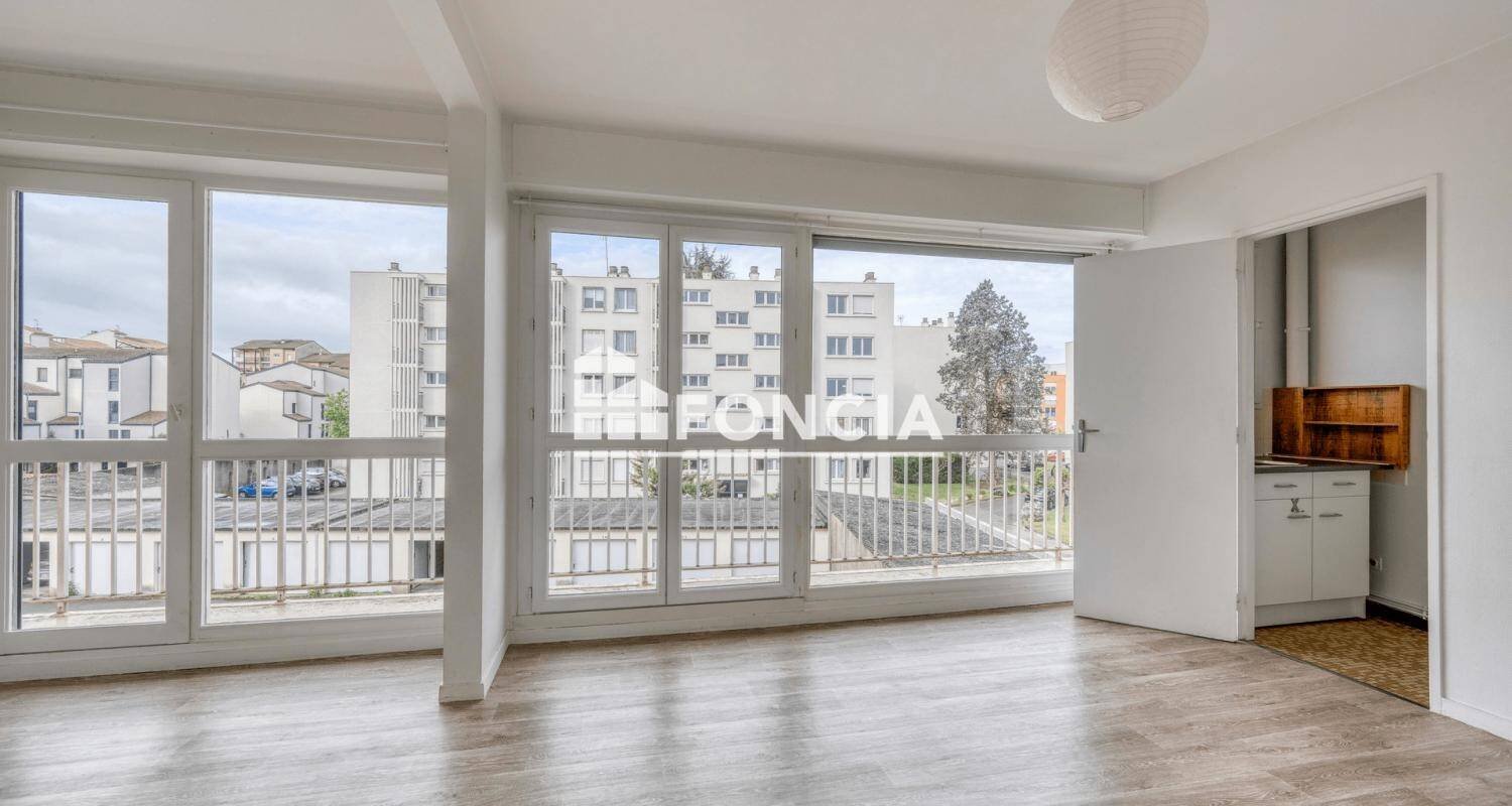 Studio à Bordeaux, France No. 109562