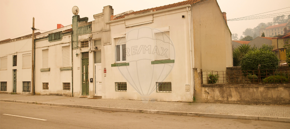 3 bedrooms House in Porto, Portugal No. 30095 3