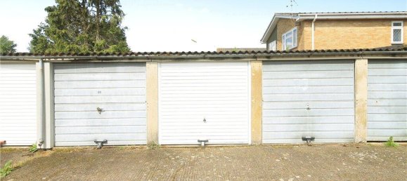 2 bedrooms House in Surrey, United Kingdom No. 8579 11