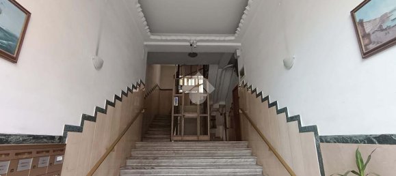 3-Zimmer Wohnung in Naples, Italy, Nr. 40131 9