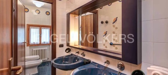 4 غرف نوم فيلا في Abbadia Lariana, Italy رقم 125868 19