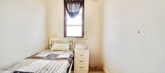 4 bedrooms House in East Ham, United Kingdom No. 11403 29