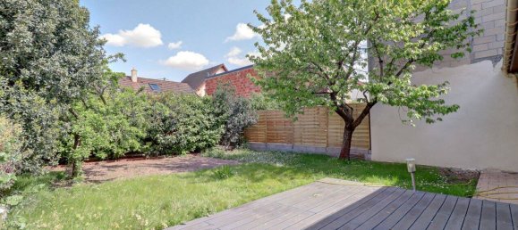 3 bedrooms House in Carrieres-sous-Poissy, France No. 184552 5