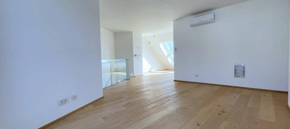 2 rooms Duplex in Vienna, Austria No. 128965 4