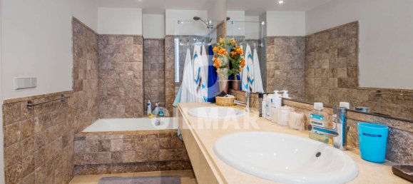 Пентхаус с 3 спальнями в Малага, Испания № 100902 13