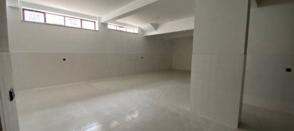 200m² Warehouse in Ourem, Portugal No. 65807 3