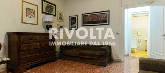 5 rooms Apartment in Rome, Italy No. 136100 3