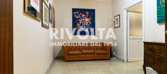 5 rooms Apartment in Rome, Italy No. 136100 5