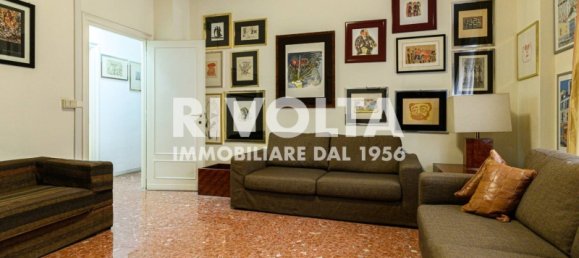 5 rooms Apartment in Rome, Italy No. 136100 2