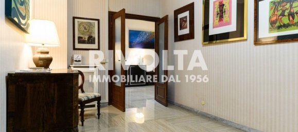 5 rooms Apartment in Rome, Italy No. 136100 12