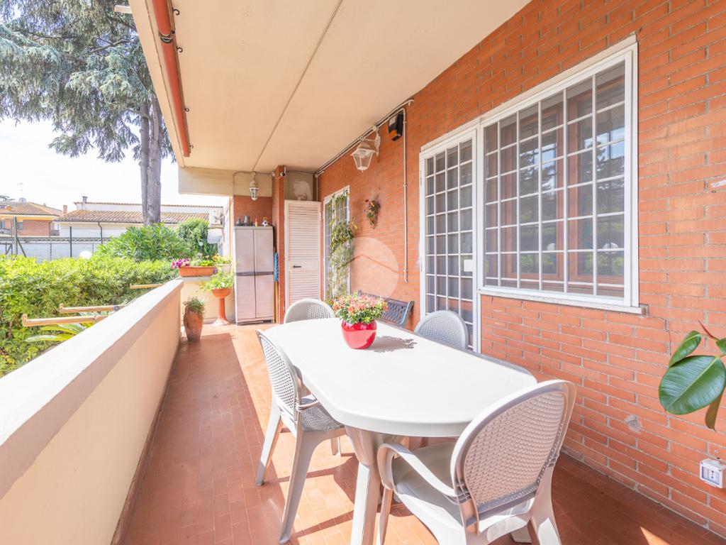 Apartamento de 2 dormitorios en Rome, Italy No. 320849