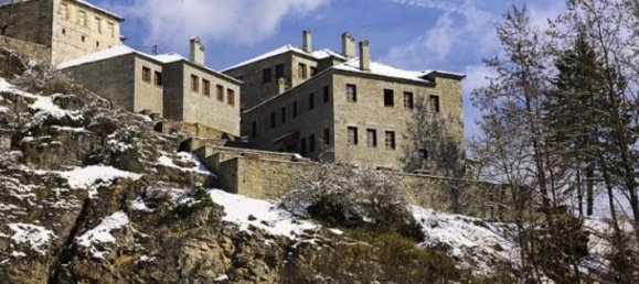 1000m² Townhouse in Ioannina, Greece No. 4855 6