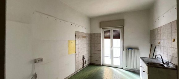 Apartamento de 3 dormitorios en Cosenza, Italy No. 39264 27